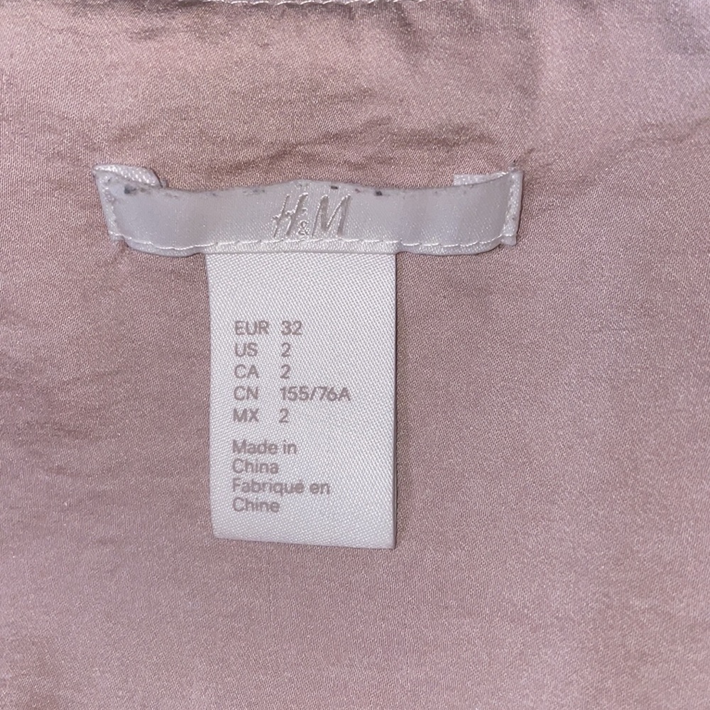 H&M size 2 - Picture 2 of 2
